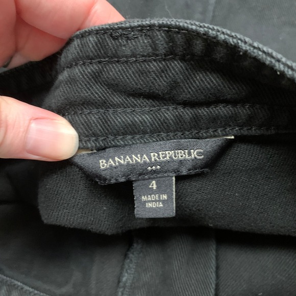 Banana Republic Denim Mini Skirt Women Size 4 Black Pockets Casual Cargo Utility - Picture 4 of 4